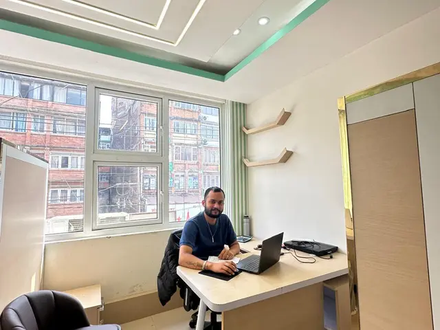 One-to-one counseling at GIEC